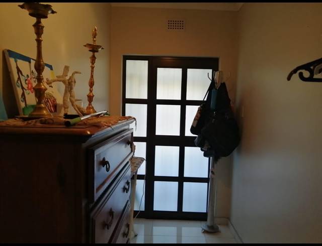 4 BEDROOM HOUSE FOR SALE IN RESERVOIR HILLS